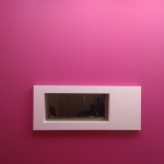 Ziemlich pink, die erste Wand, die man zu sehen bekommt